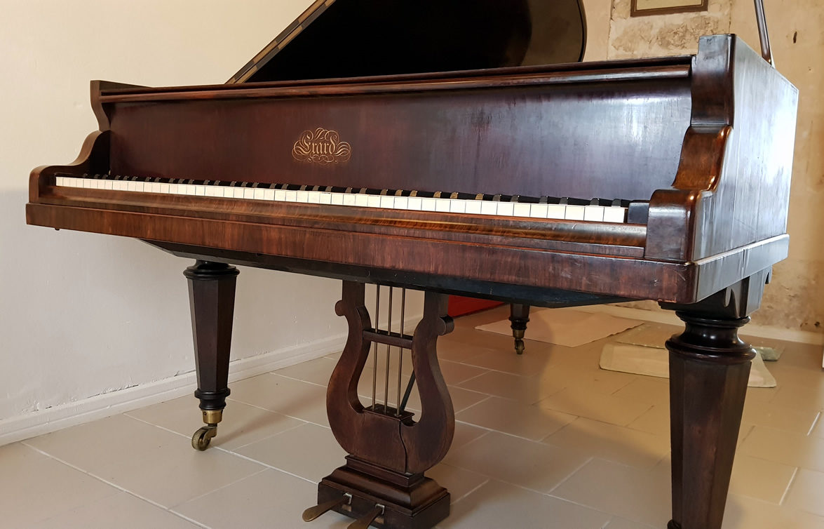 PIANO À QUEUE ERARD 1859 - Piano des Charentes %