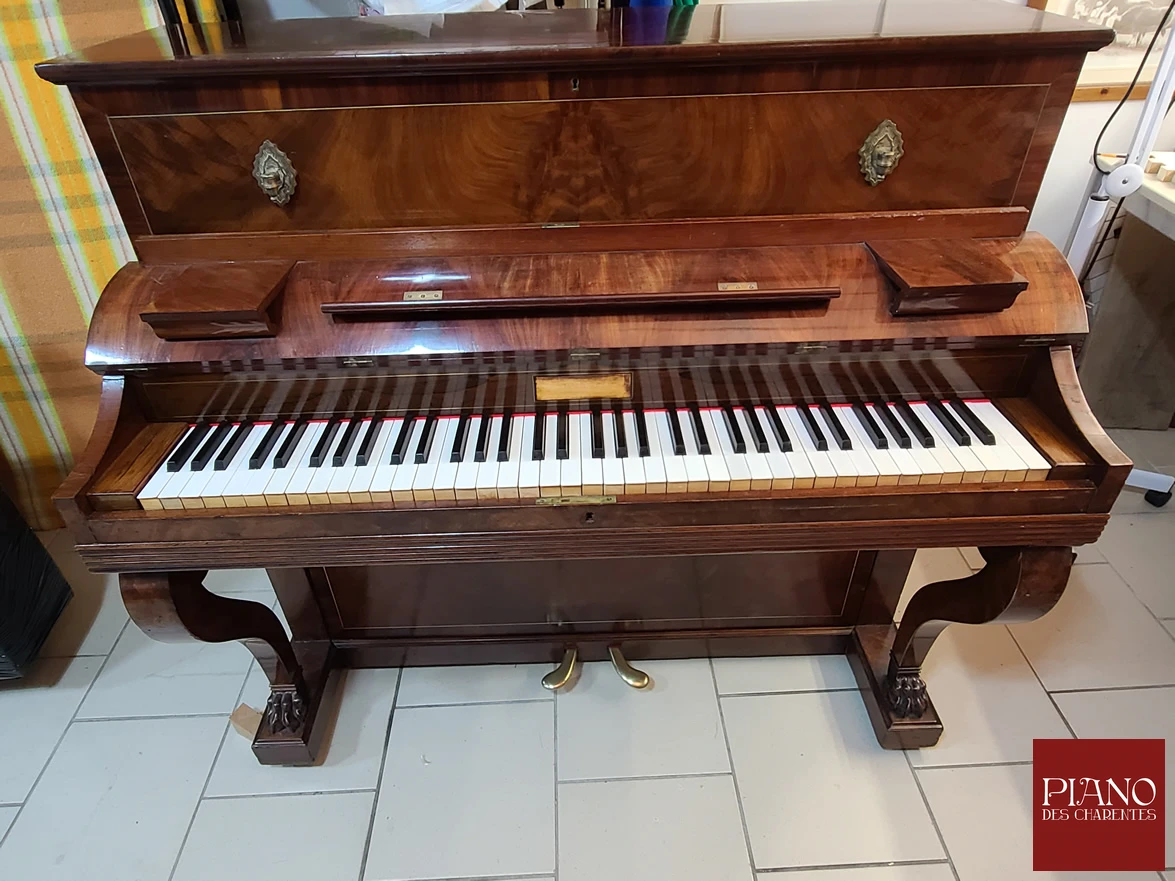 PLEYEL Pianino acajou de Cuba pattes de Lion 1837